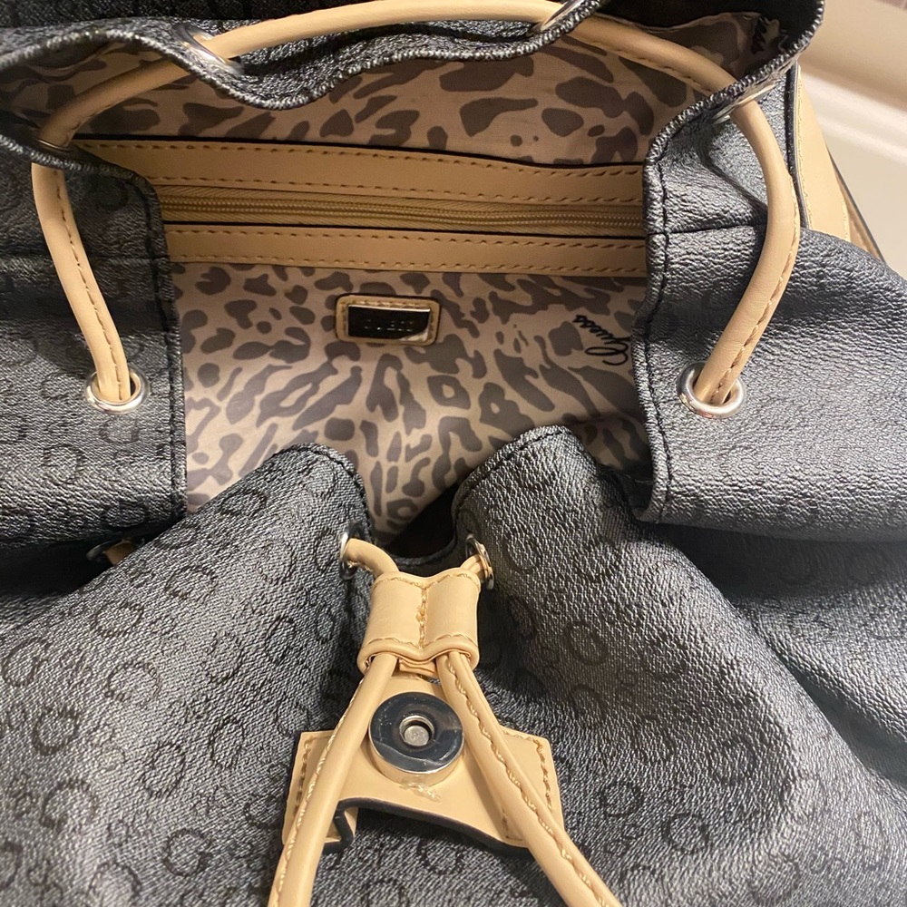 Guess Backpack - Picture 6 of 8